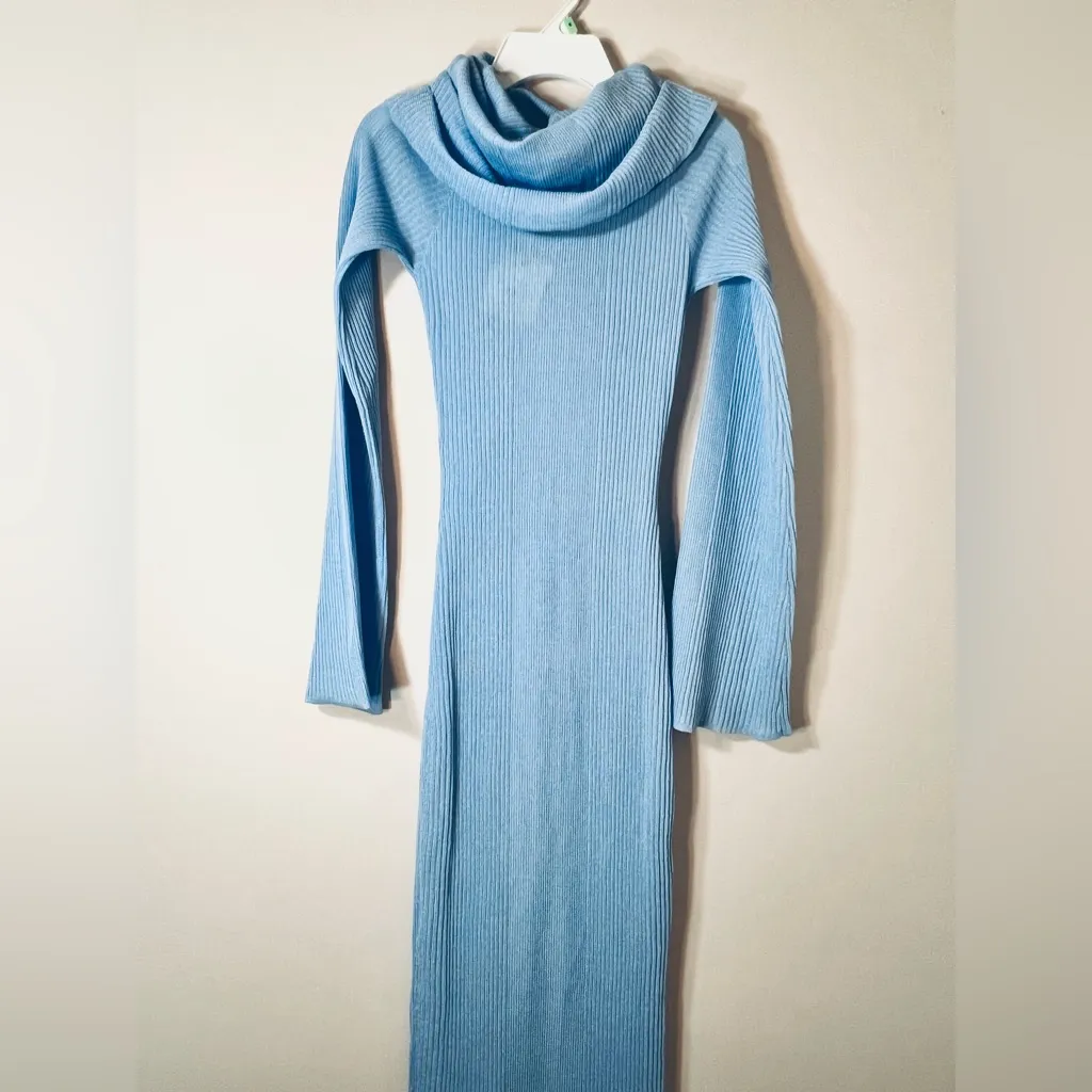 NWT SEROYA Galleria Maxi Dress in Powder Blue, size XS Blue - Image 5