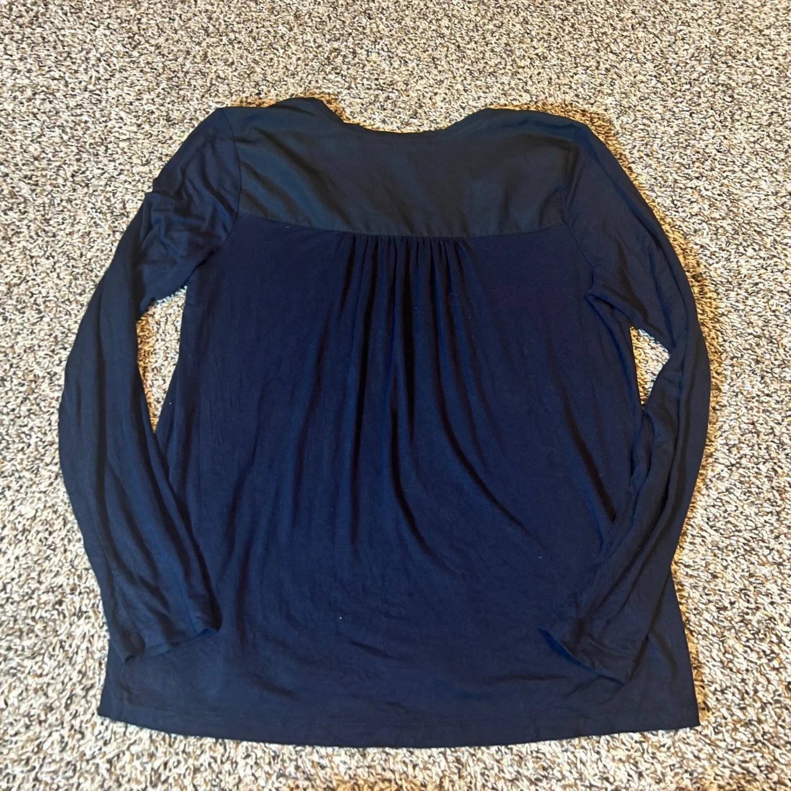 Banana Republic Navy Blue V Neck Long Sleeve Ruffled Shoulder Top Women's Size S - Image 6