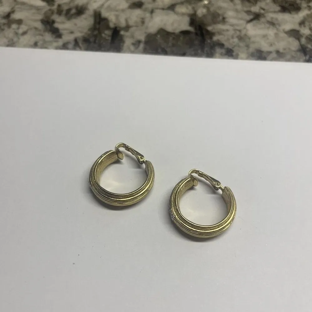 Women’s Signed Sarah Coventry Gold Tone Rhinestone Hoop Earrings Clip On - Image 3