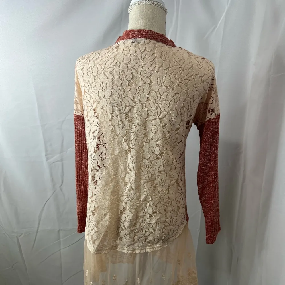 And’or Vogue size small button front blouse - Image 7