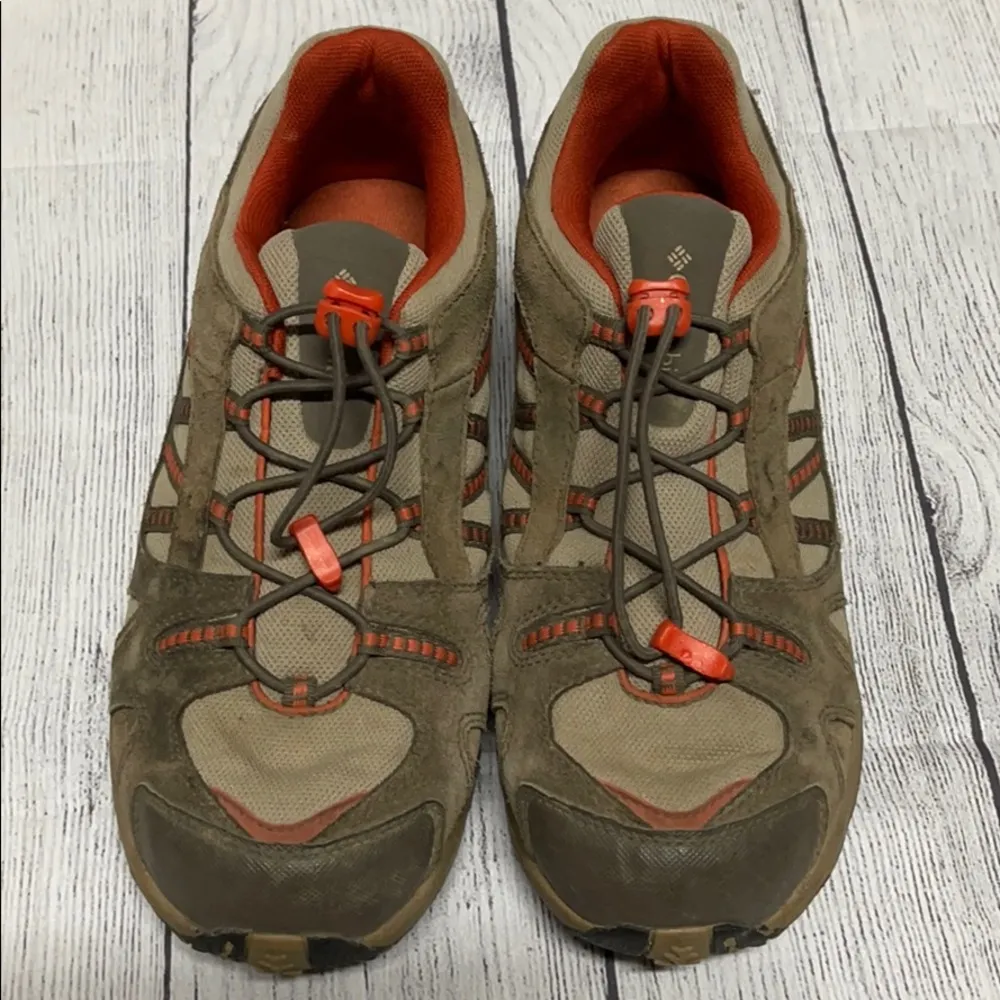 Columbia Woman’s Hiking Shoes Size 6 - Image 2