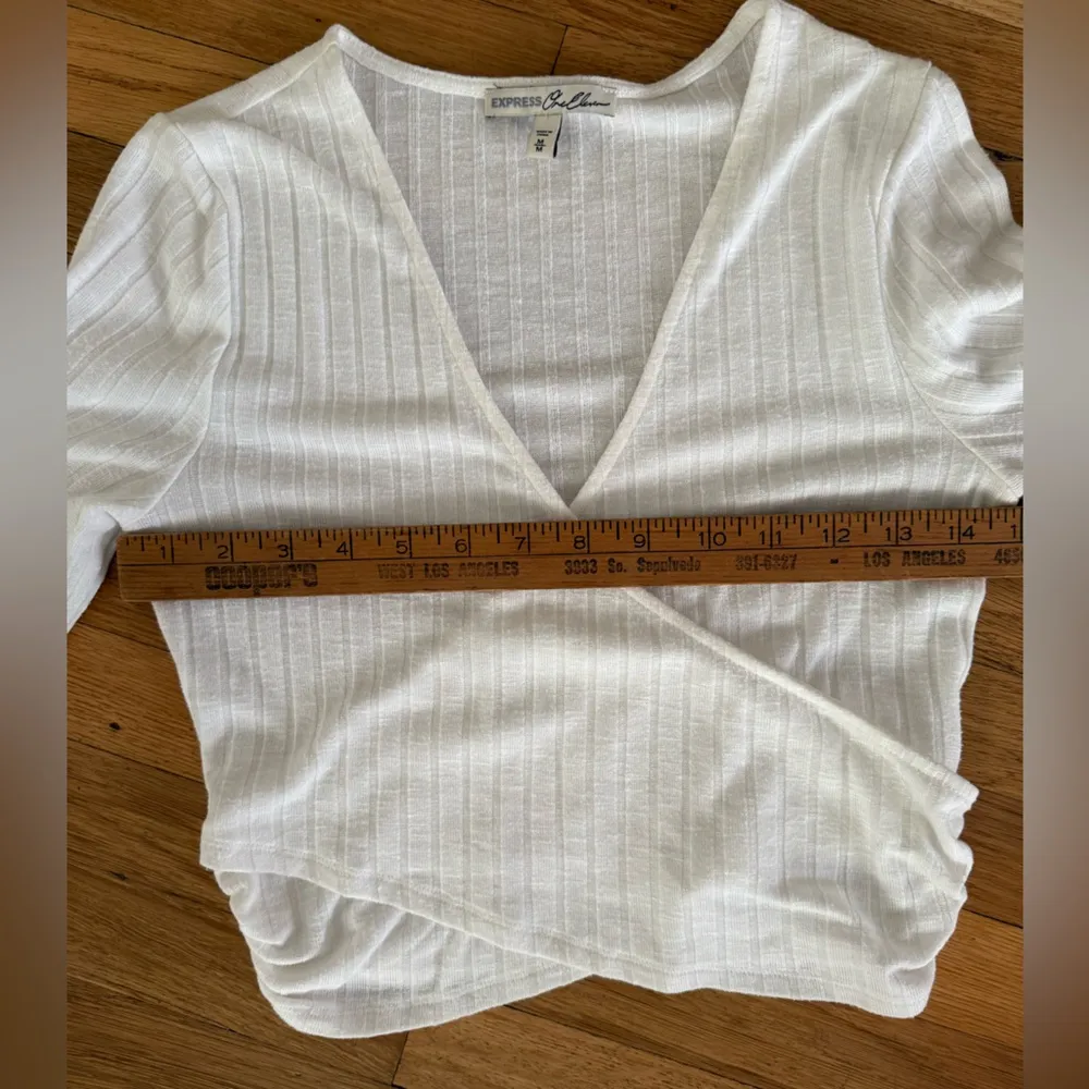 Express One Eleven Ribbed Crossover Cropped Balletcore Top in Cream Size Medium - Image 7