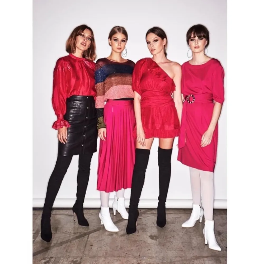 New AJE dress Size 4 - Image 4