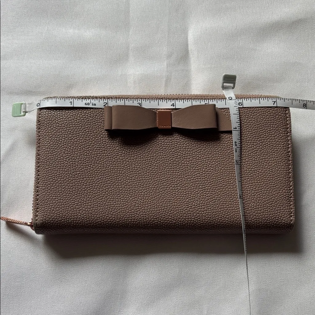 Ted Baker AINE Bow Leather Zip Around Matinee Wallet EUC - Image 10