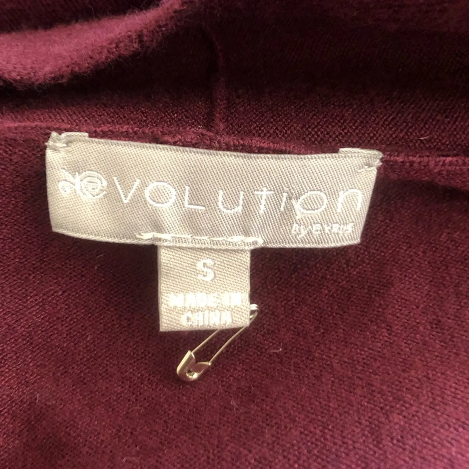 EVOLUTION by Cyrus Myna NWOT Women’s 3 Button Sleeve Cardigan Burgundy Small - Image 7
