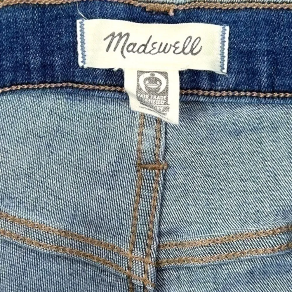 Madewell Roadtripper biker jean shorts - Image 3