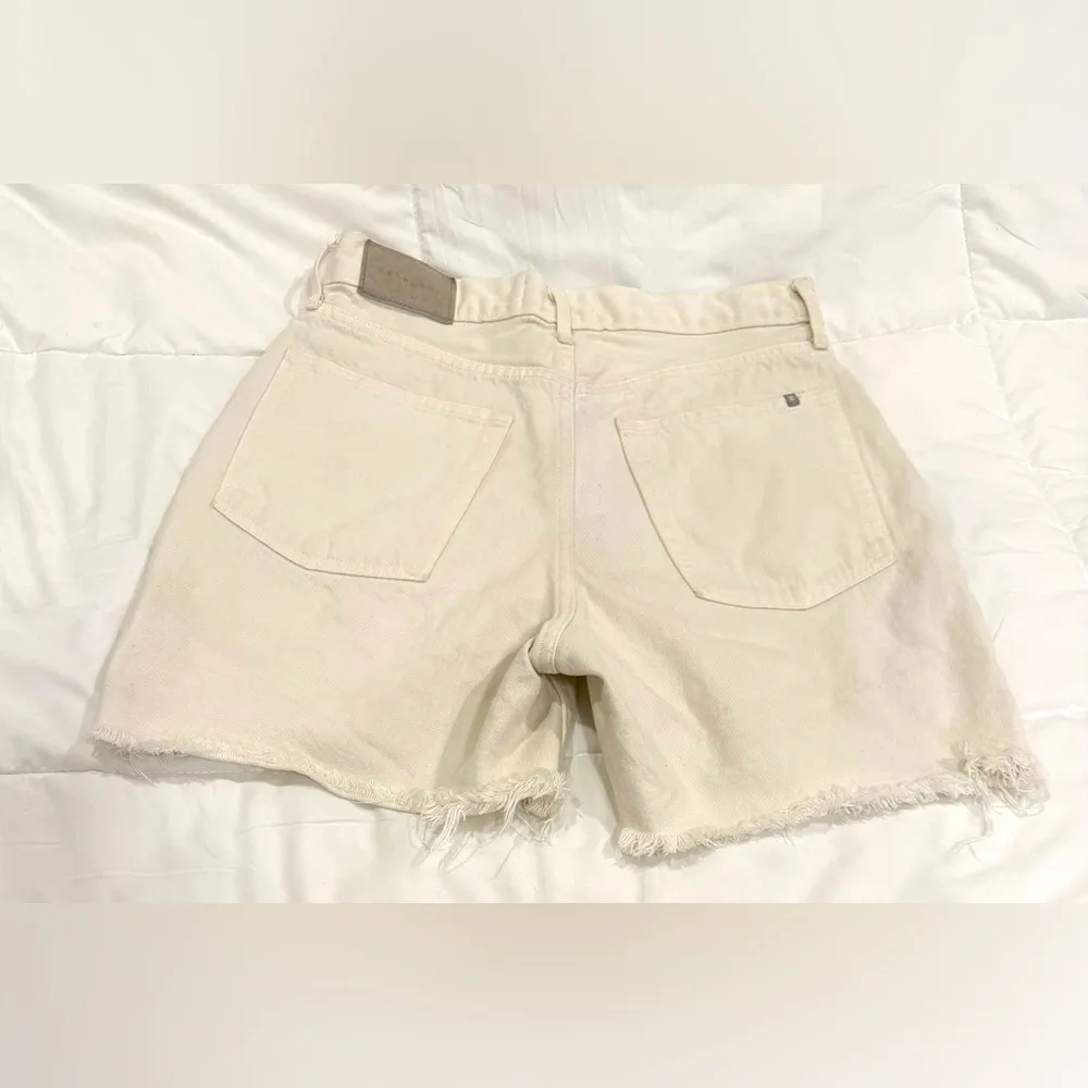 Everlane Ridge Way High Denim Shorts – White – Size 28 - Image 2