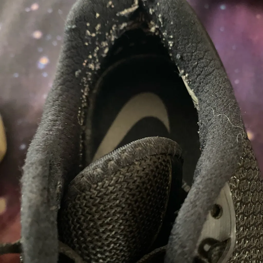 Nike Womens Metcons Black Sneakers Size 7.5 Tennis Shoes  A02982-010 Used - Image 4