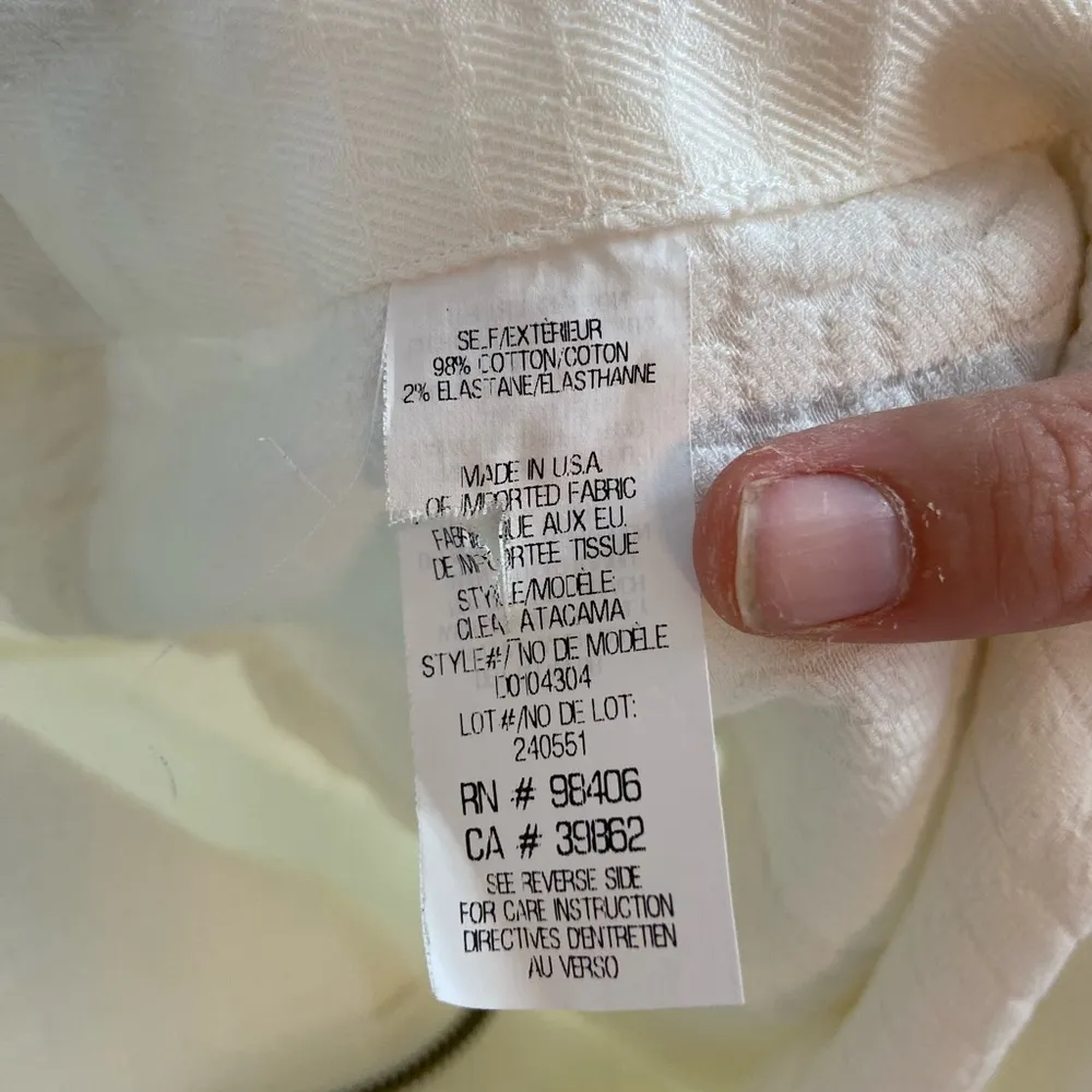 Theory ivory pencil shirt size 4 - Image 2