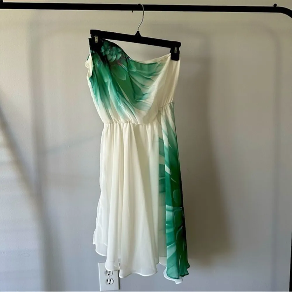 White with green flowers one shoulder asymmetrical cocktail dress xs/s - Image 9