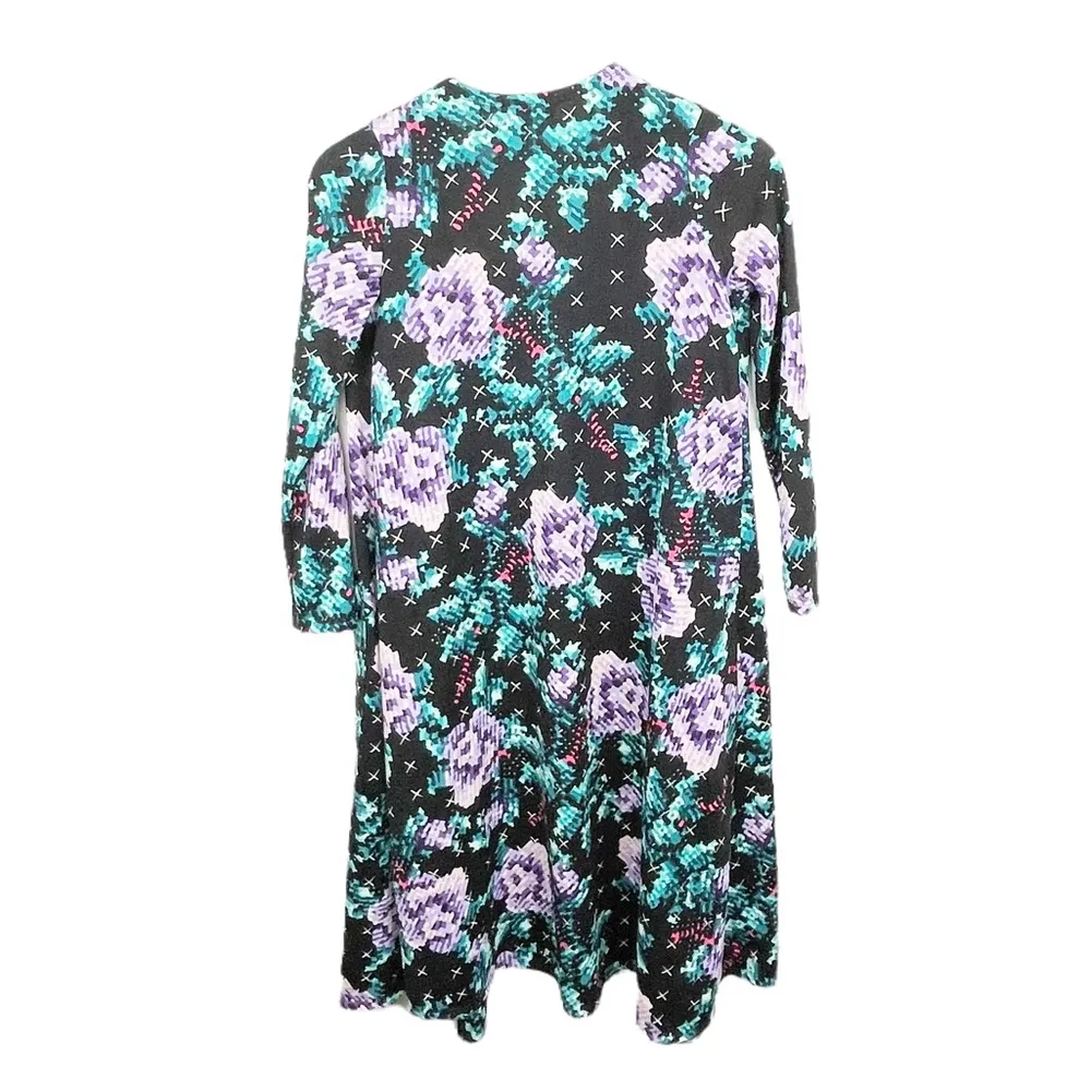 NEW LuLaRoe Sarah Duster Cardigan Kimono Black Floral Cross Stitch Print Size XS - Image 2