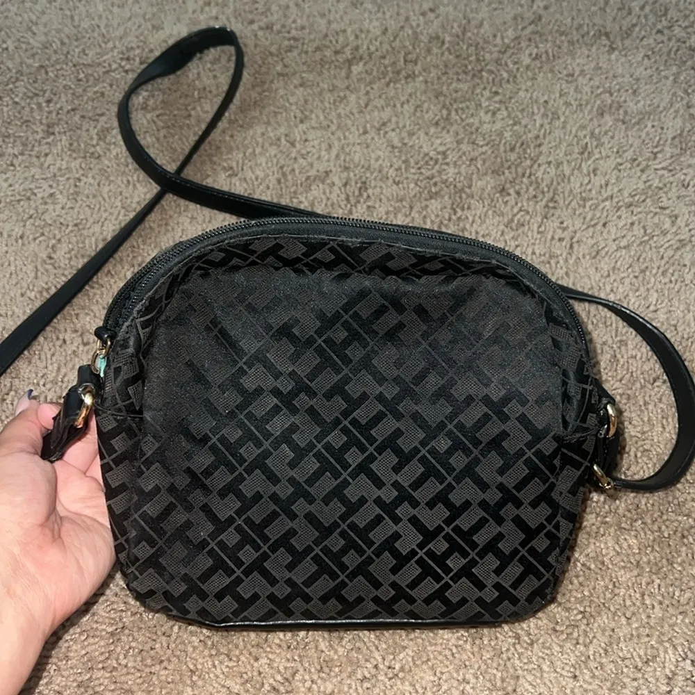 Tommy Hilfiger Crossbody Purse - Image 2