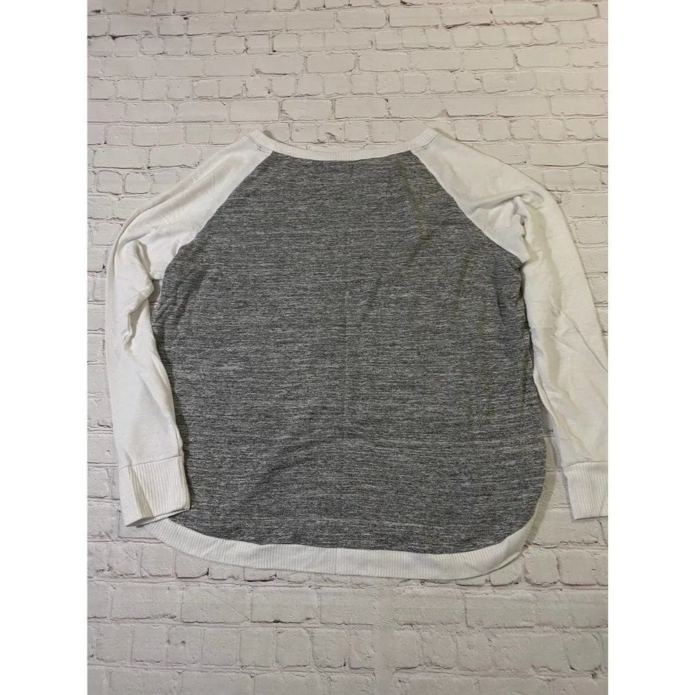 Gap Long Sleeve - Image 3