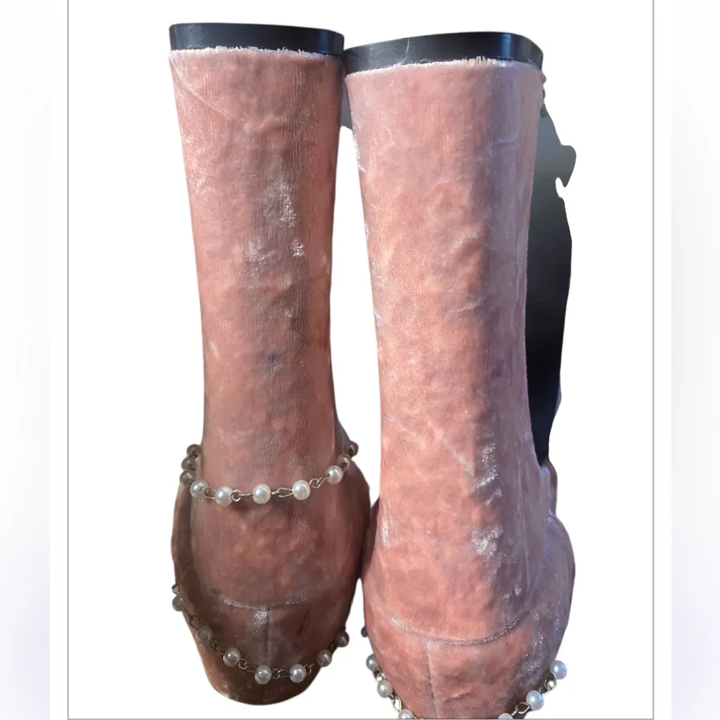 Dolls Kill Sugar Thrillz Revelation Platform Heels Pink Velvet with Accents 
9 - Image 8