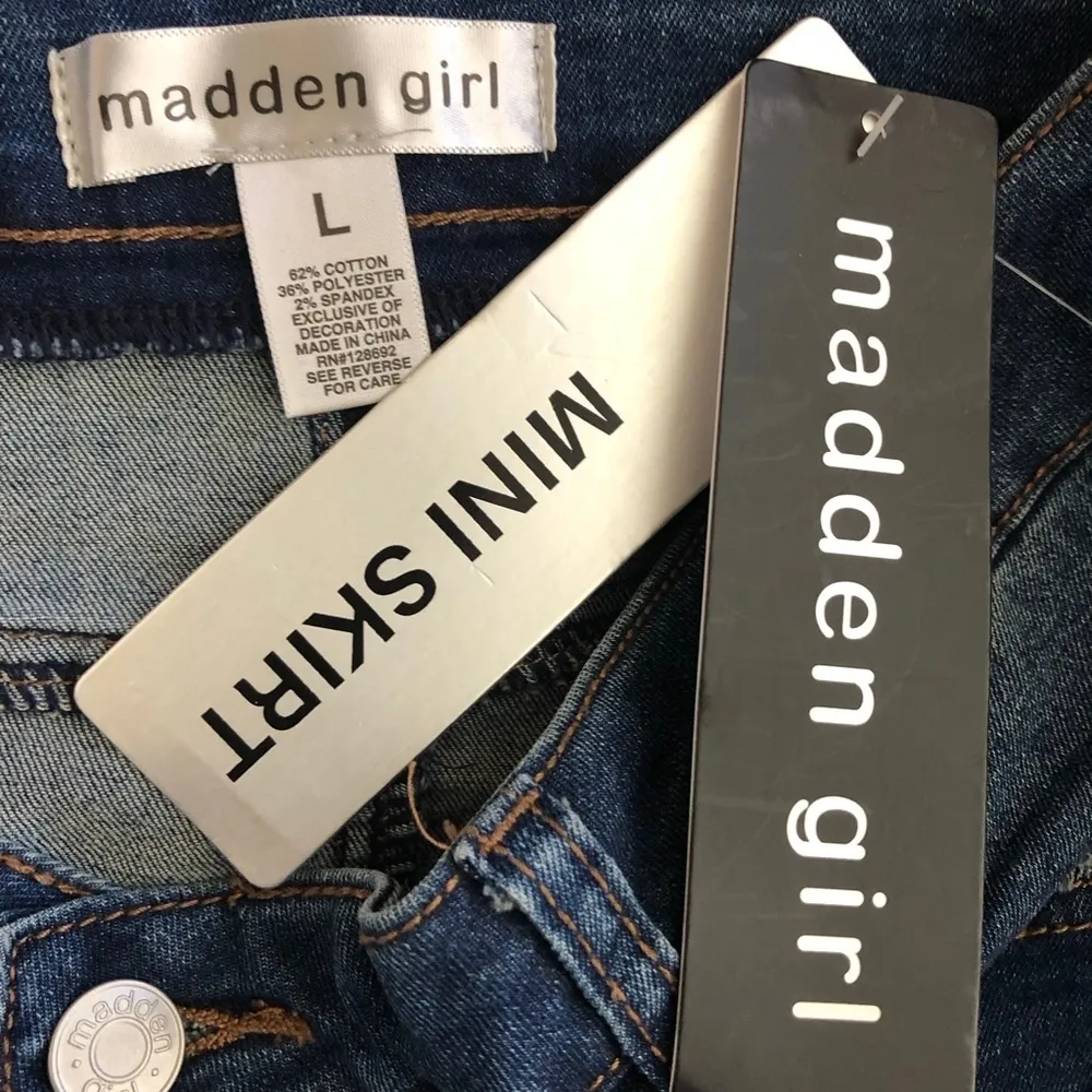 Madden Girl Mini Skirt Raw Hem Denim Blue Size Large - Image 9