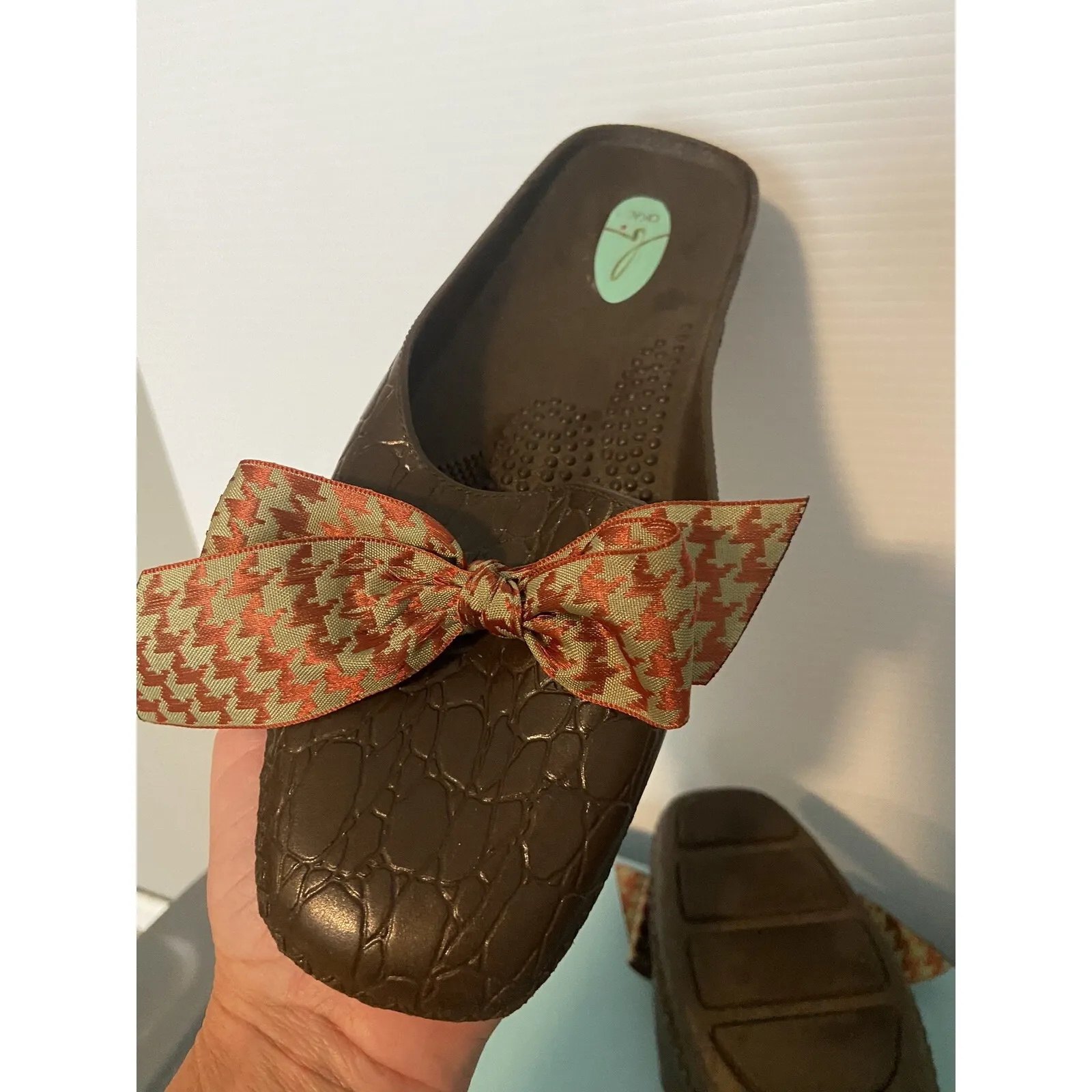 Oka b‎ Womens M (8) Brown Green Bow Snake Skin Mules Flats Okabashi - Image 7
