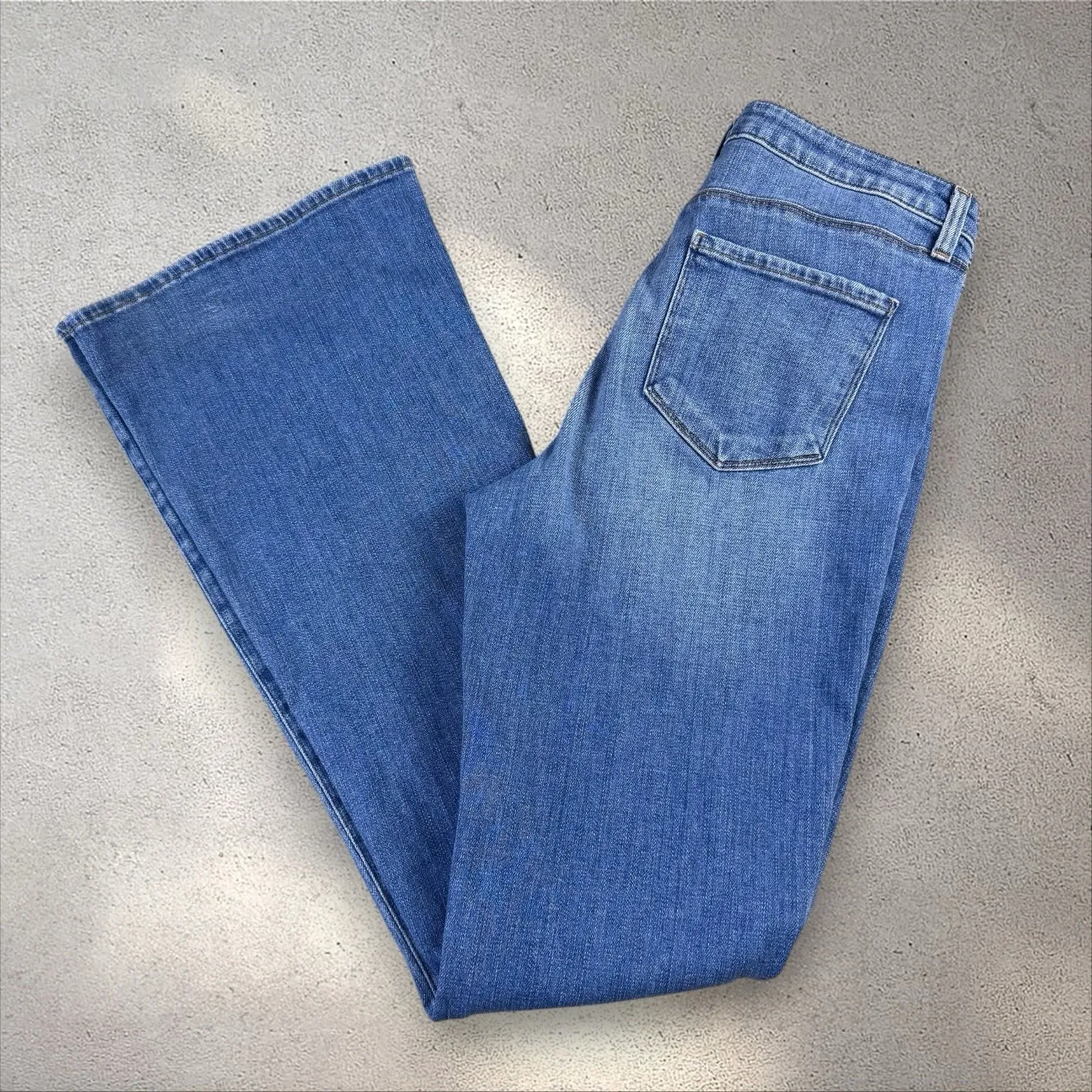 L'AGENCE High Rise Flare Bell Denim Jeans in‎ Sydney Sz 31 Tall - Image 3