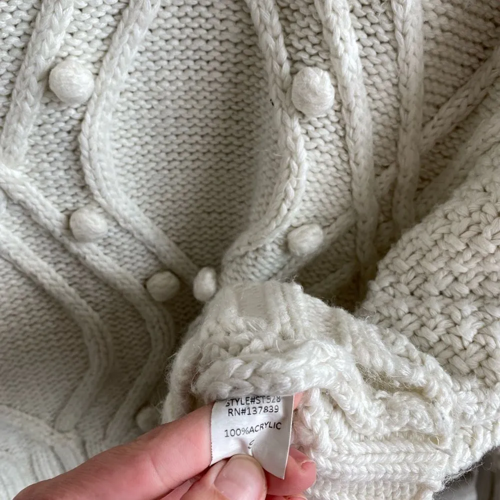 Knit co op chunky cable knit sweater White - Image 3