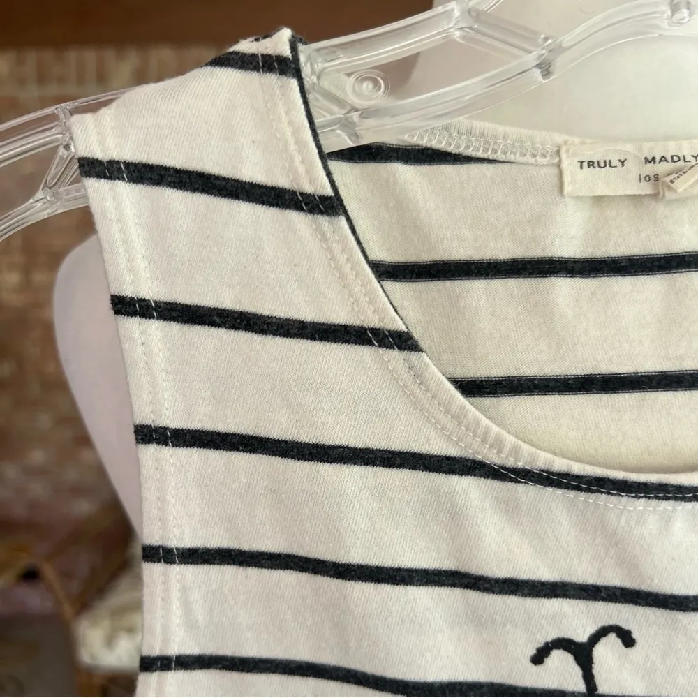 Truly Madly Deeply Urban Outfitters Tank Top Cropped White Striped Graphic M - Image 3
