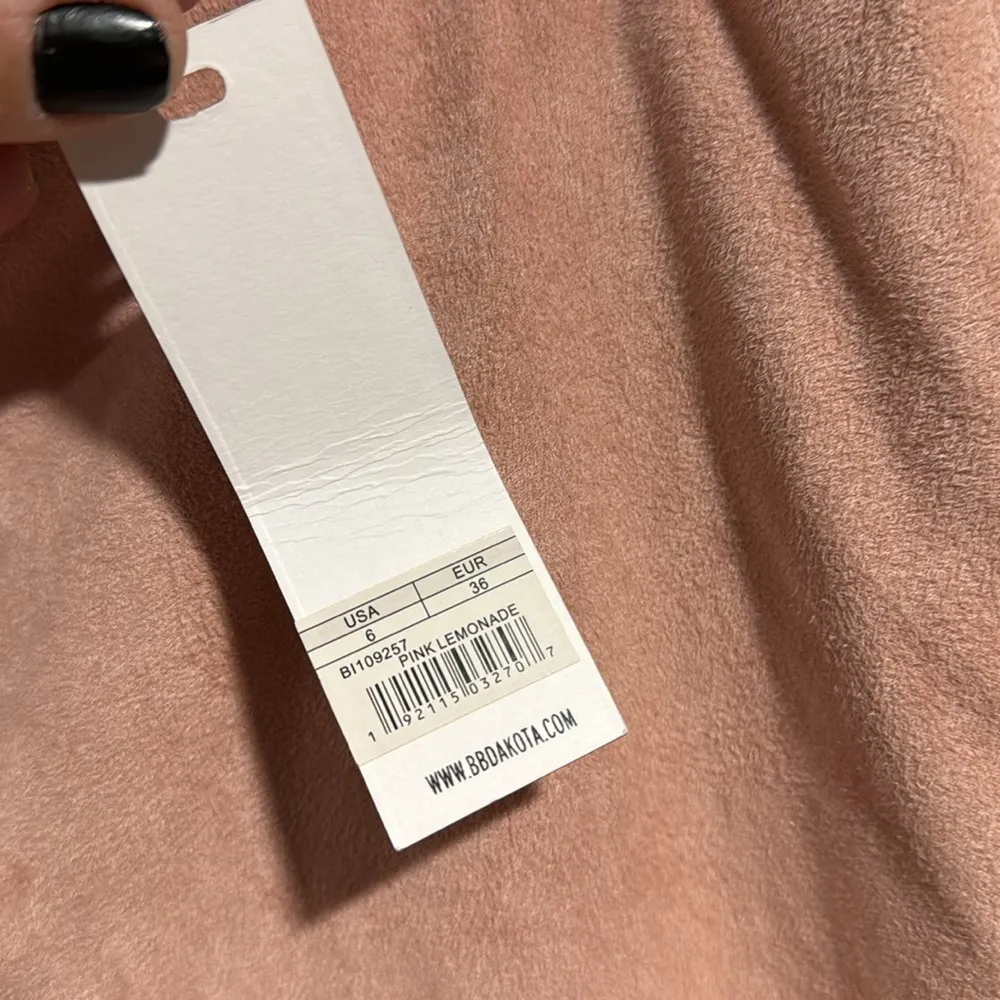 BB Dakota skirt lined size 6 faux suede leather look soft mini blush pink NEW - Image 4