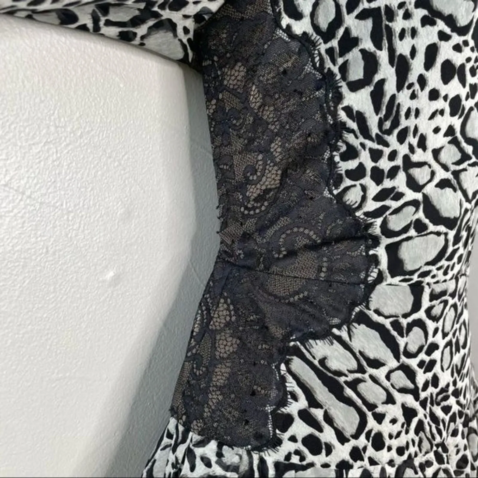 BCBGMAXAZRIA Silk Animal Print Dress Womens Size 2 Leopard Baddie Party Mob Wife - Image 7