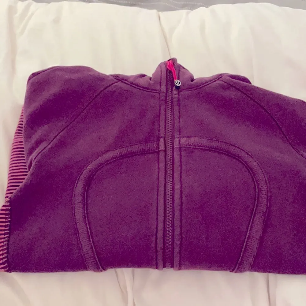 Lululemon VINTAGE Scuba Stretch Hoodie Jacket - Image 8