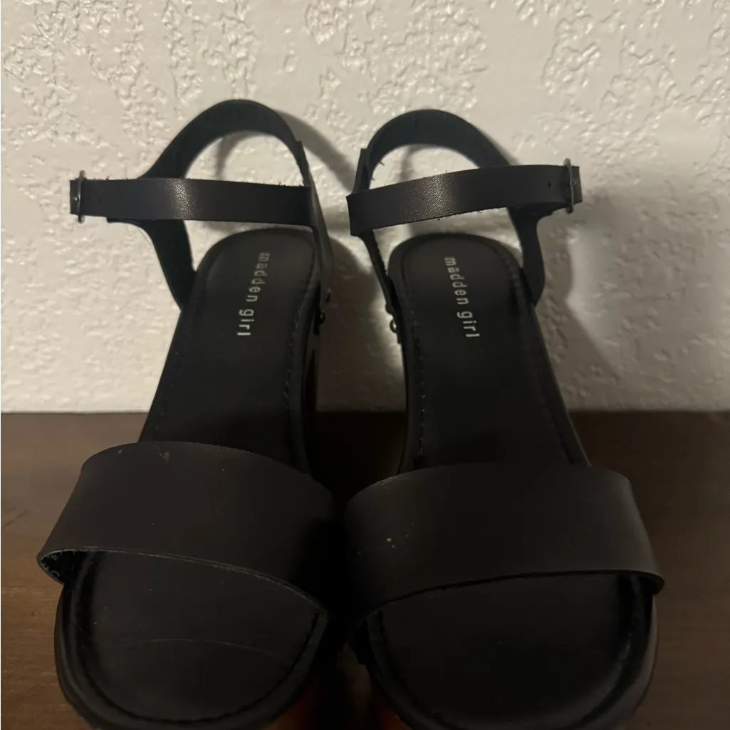 Madden Girl Black and Brown Wooden Platform Sandals - Image 6
