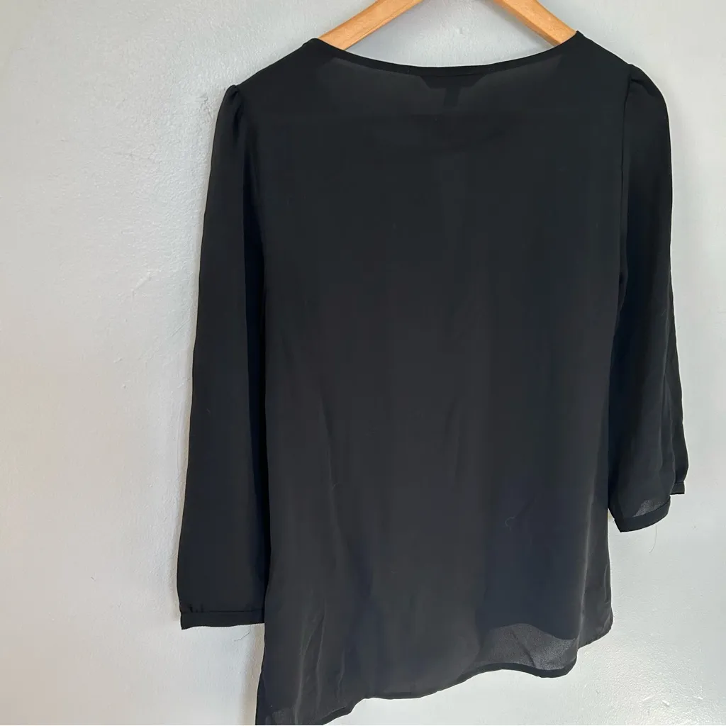 Elegant Black Women's Top - Image 5