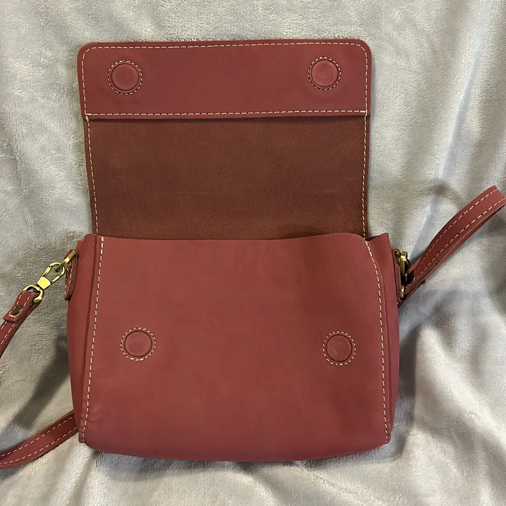 PORTLAND LEATHER Women's Wine Colored Crossbody Bag Pink - Image 10