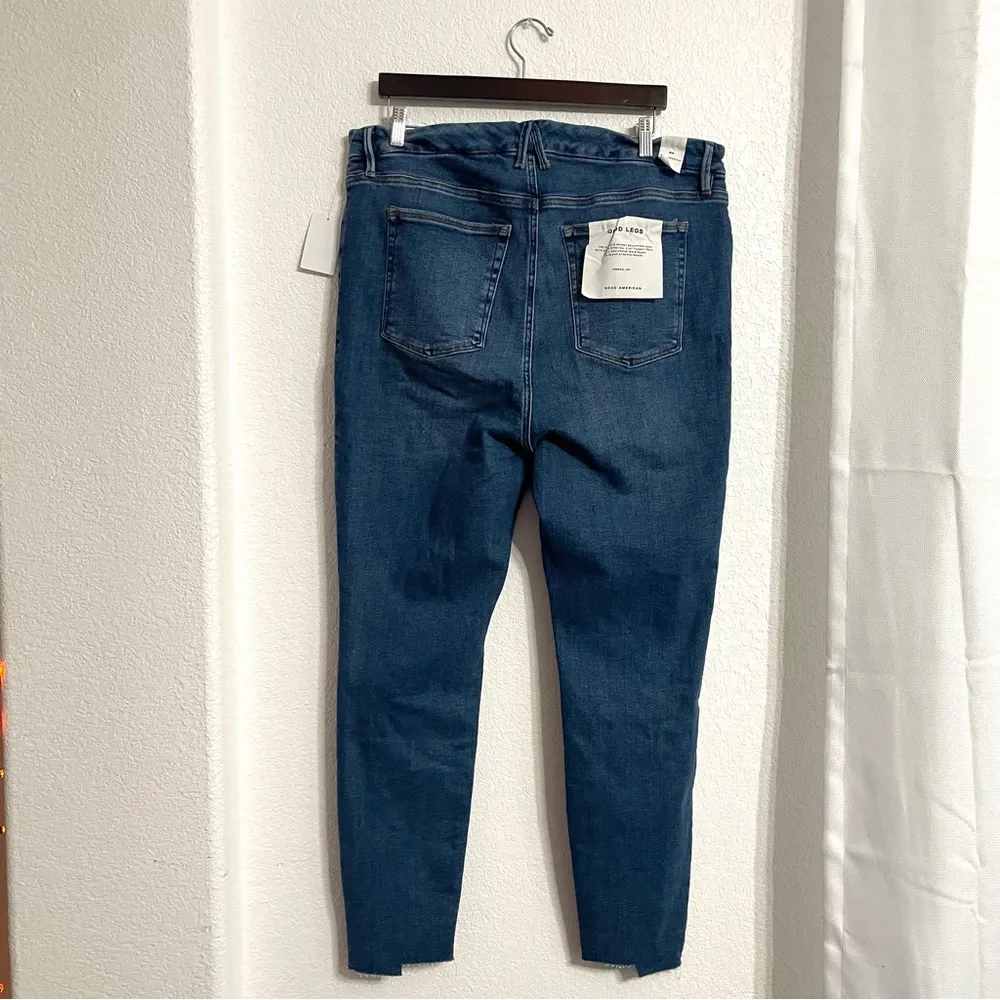 NWT Good American Women’s Jeans Denim Blue Skinny Stretch Frayed Cut Hem Size 20 - Image 2