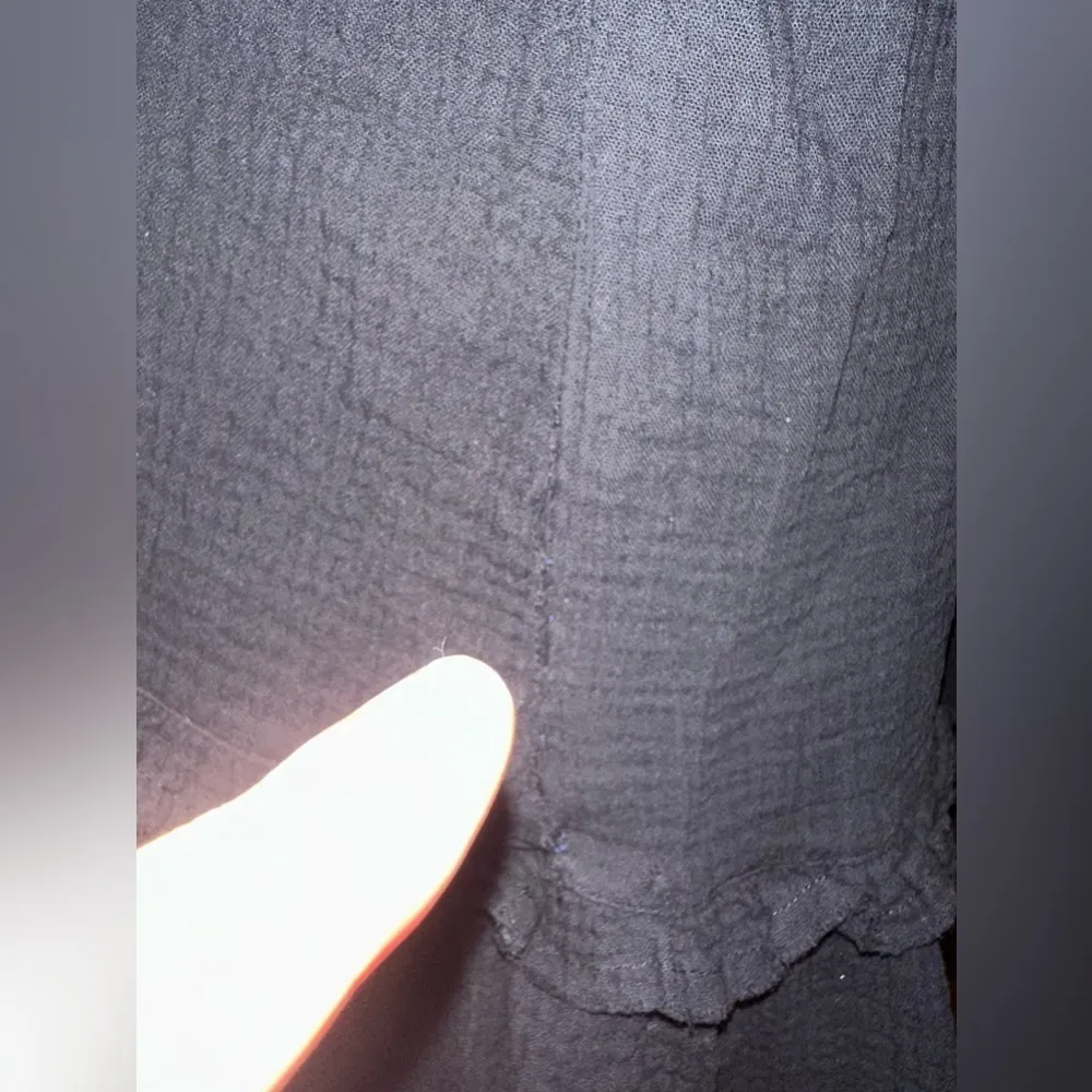 EUC EE:SOME BLACK BABYDOLL SHORT SLEEVE DRESS WITH BOTTON RUFFLE SZ L Size L - Image 4