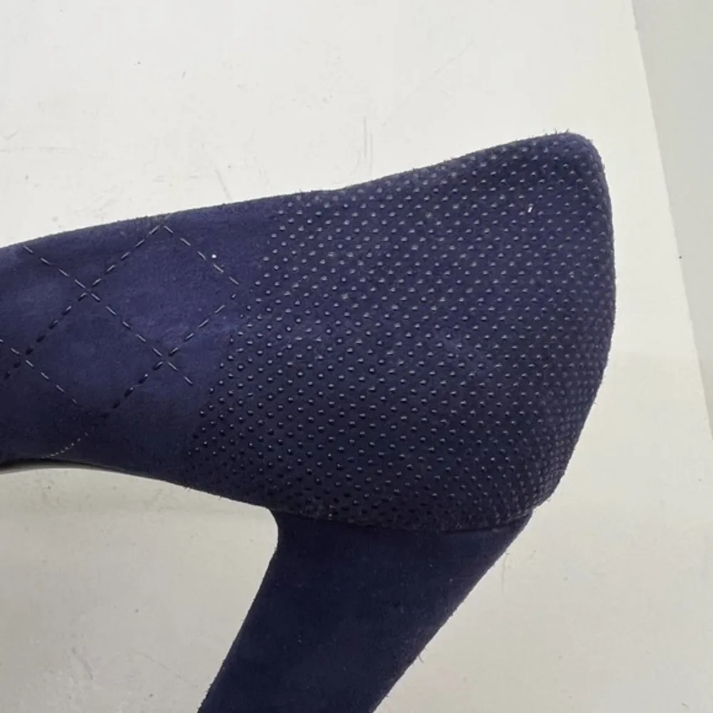 Aquatalia Quilted Suede leather Navy Pumps closed toe block heel women’s size 11 - Image 10