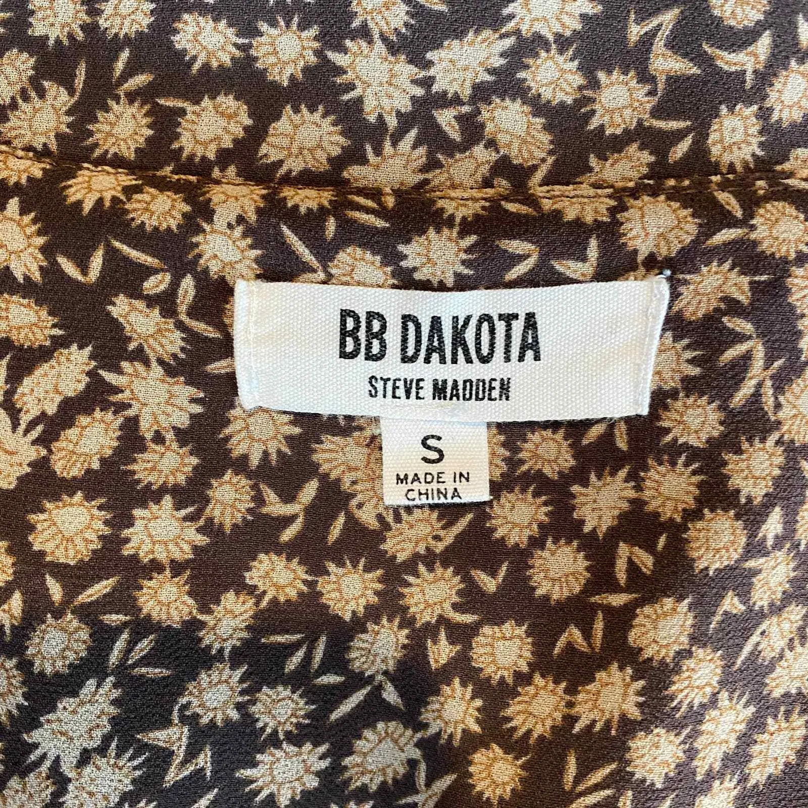 BB Dakota Blouse Womens Small Brown Floral Polyester Button Front Lined NWOT - Image 7