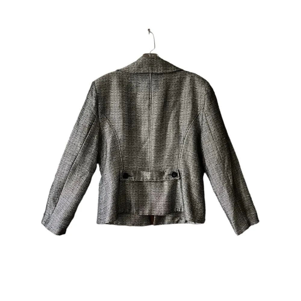 Danillo Skirt/Jacket Classy, Stylish Business Matching Skirt Set. Size 12 Silver - Image 3