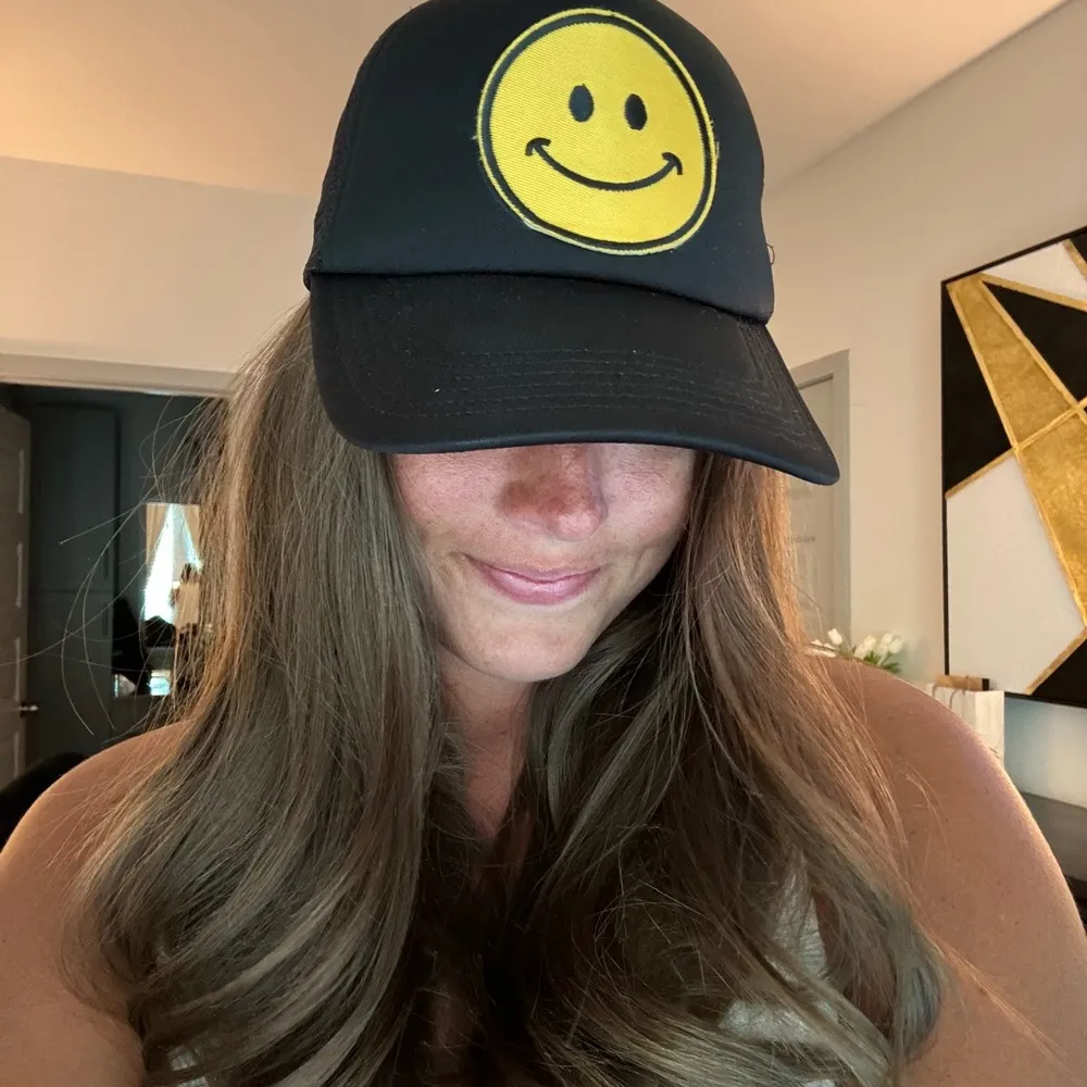 black smiley face trucker hat - Image 2