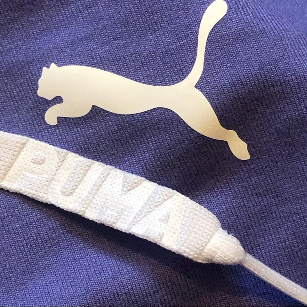 PUMA Women's Purple Semi- Cropped Oversized Hoodie Sz Medium - Image 6