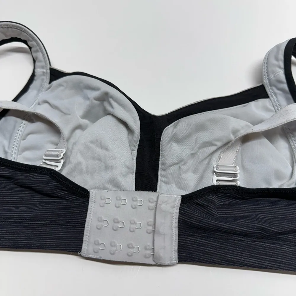 Lululemon Ta Ta Tamer Bra - Image 5