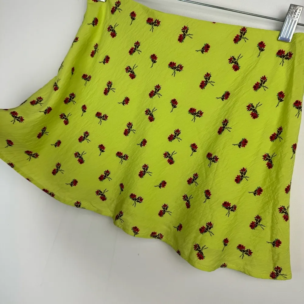 Urban Outfitters Mini Skirt Sz Medium Bright Abstract Floral Print - Image 12