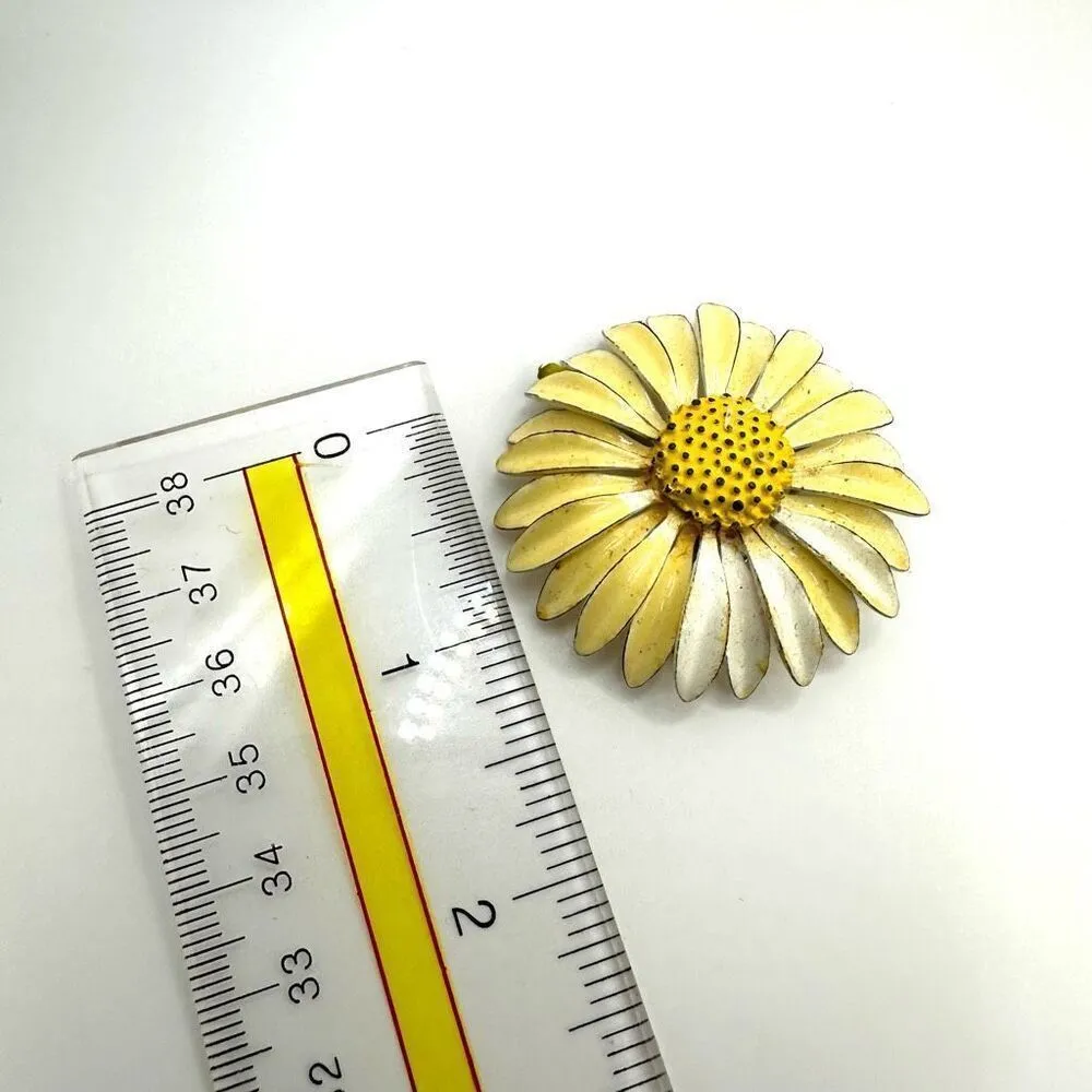 Retro flower pin - Image 6