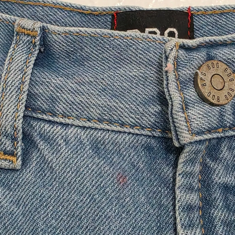 Urban Outfitters BDG Skater Baggy Cuffed Distressed Denim Jeans Blue Size 26x29 - Image 10