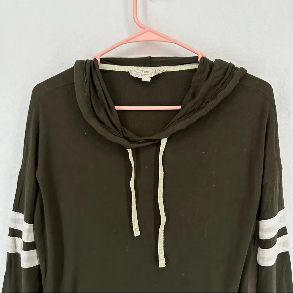 Pink Republic Long Sleeve Hooded Top Women’s Small Green - Image 2