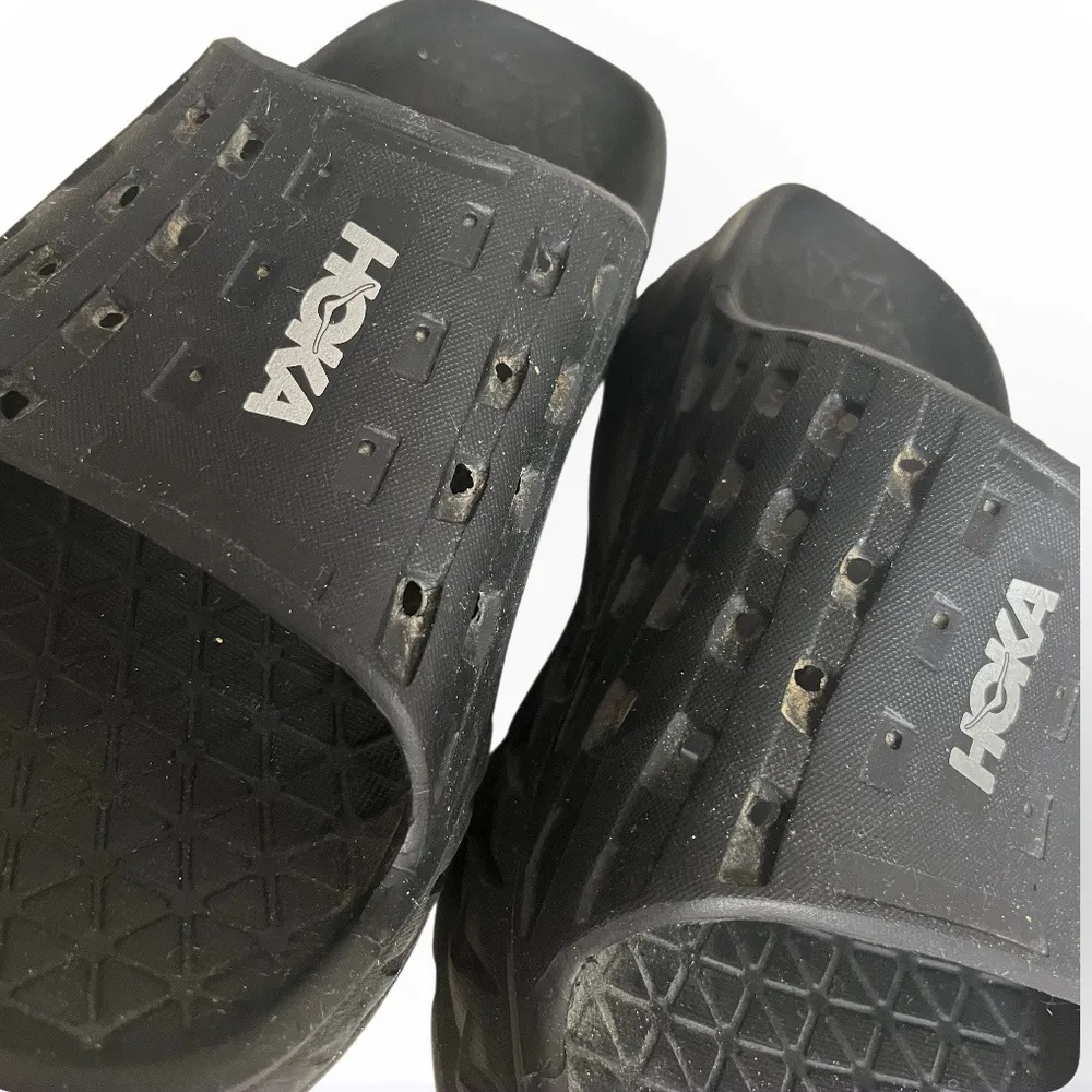 HOKA ONE ONE Black Recovery Slides Thick Sole Minimalist Design Mens 8 Womens 10 - Image 5