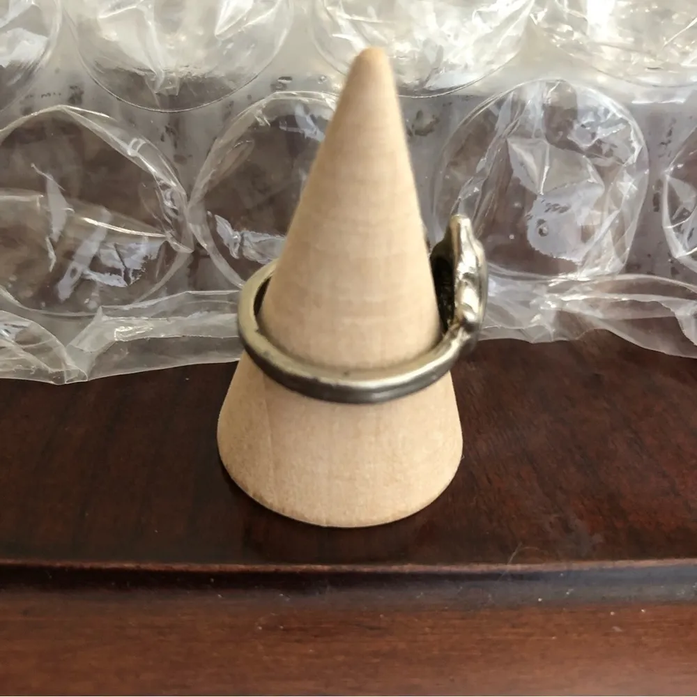 Vintage Dolphin Ring Size 7.5 - Image 2