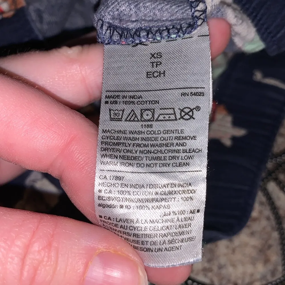 Old Navy blue animal print pajama pants - Image 9