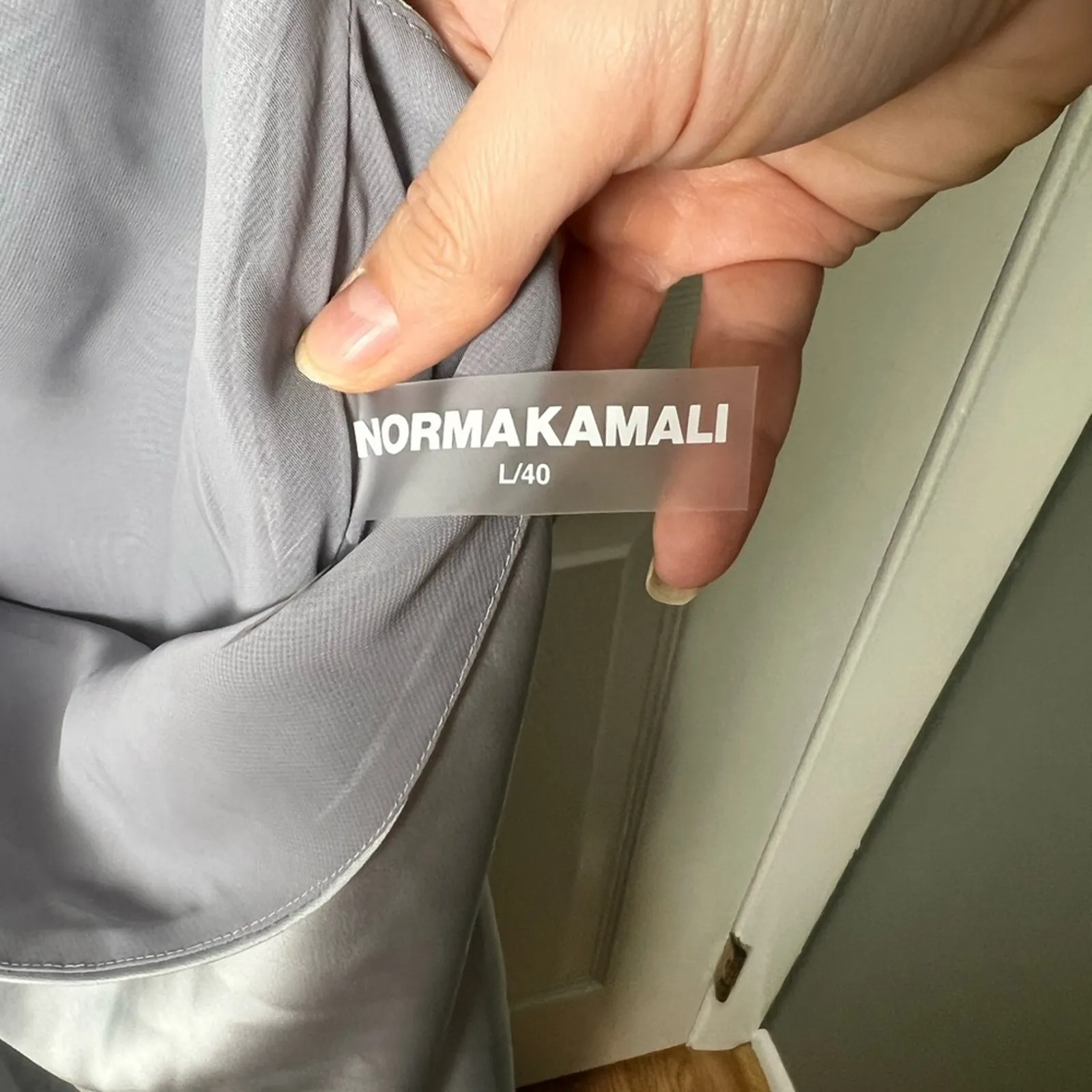 Norma Kamali Womens Silver Cowl Neck Sleeveless Low Back Cross Back Bias Gown L - Image 10