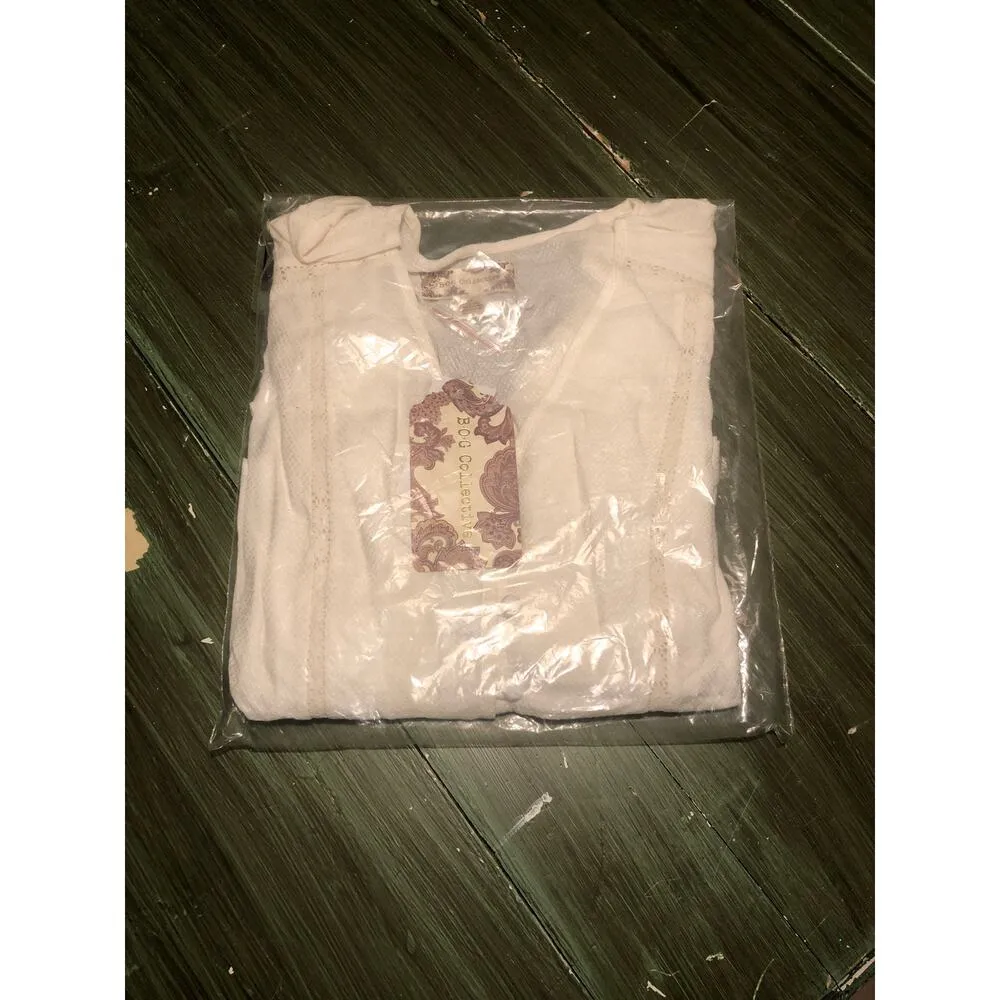 Band of Gypsies BOG Collective NWT White Long Sleeve Blouse Sheer Flare VNeck XS - Image 2