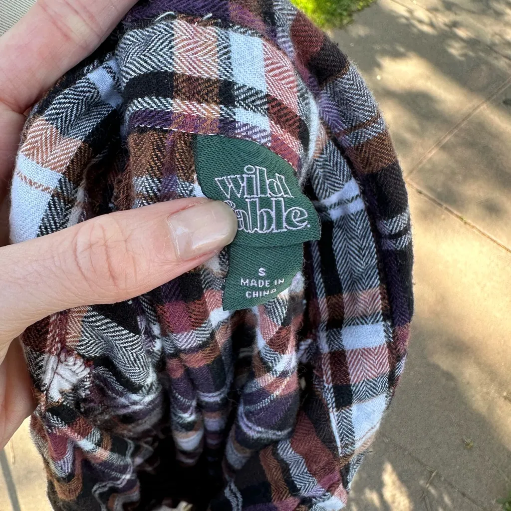 Plaid flannel shirt - Image 6