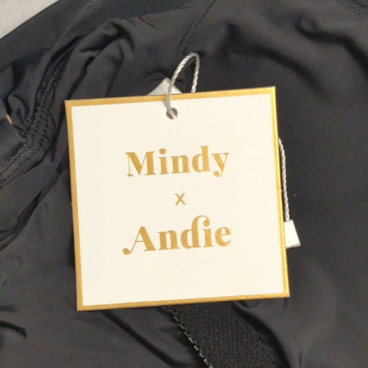 NWT Mindy X Andie Marco Black V-Neck Adjustable Straps One Piece Swimsuit MT - Image 8