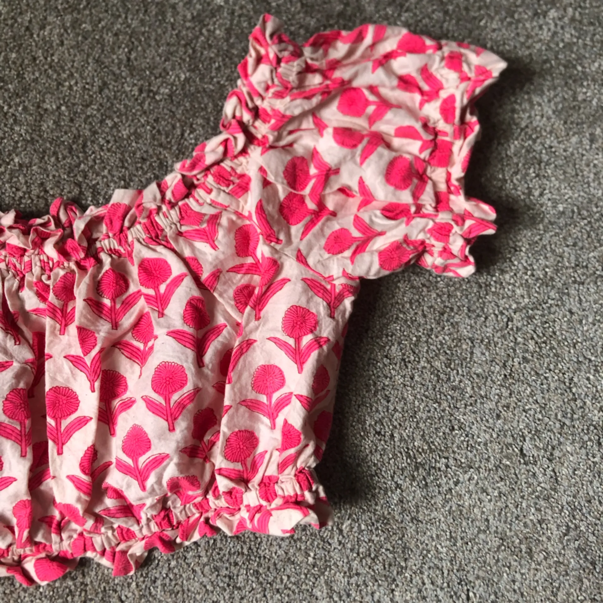 Aish Anthropologie Cotton Ruffle Bubble Crop Top in Pink Floral Size Medium - Image 2