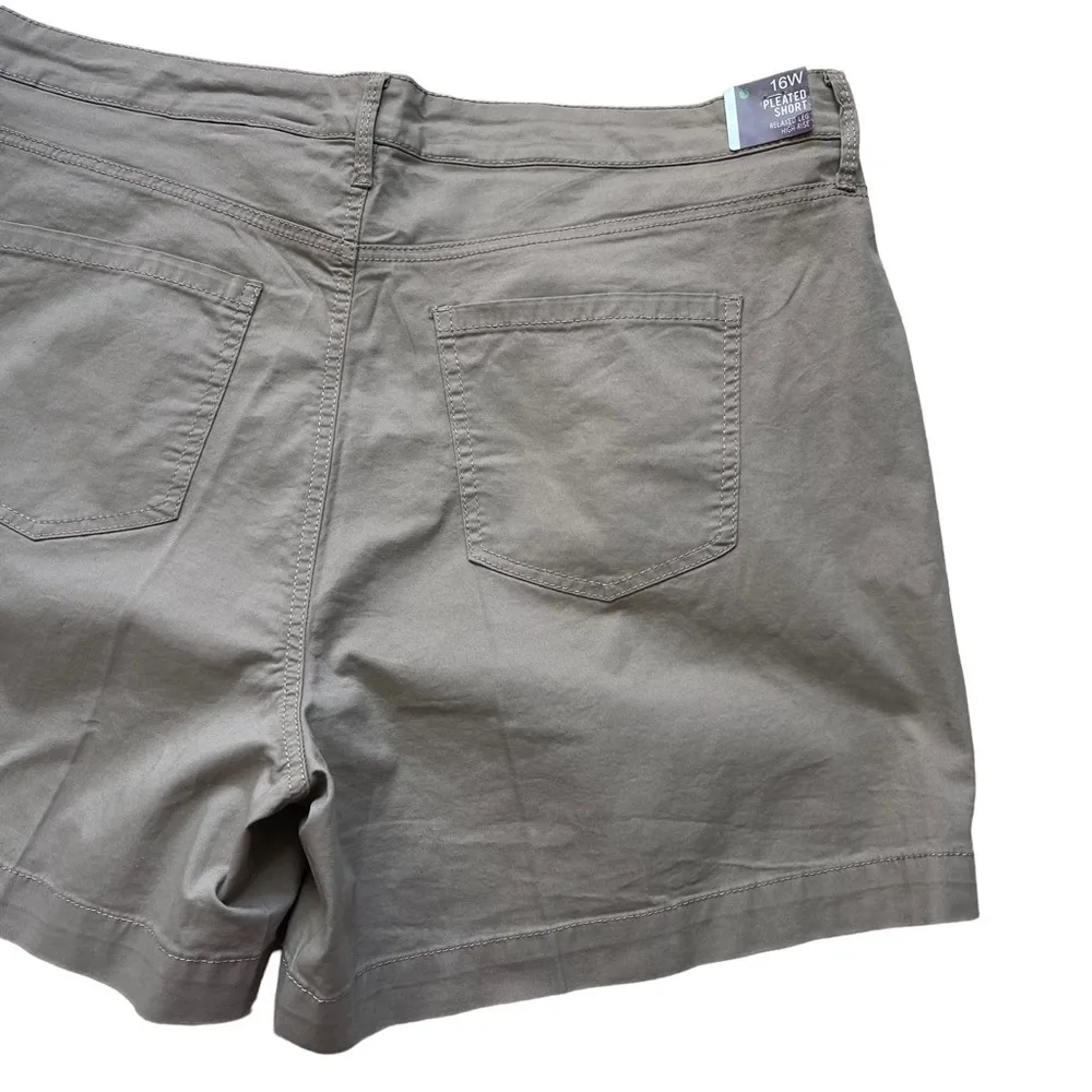 Gloria Vanderbilt Women’s Generation Pleated Shorts Plus Size 16W Pockets - Image 7